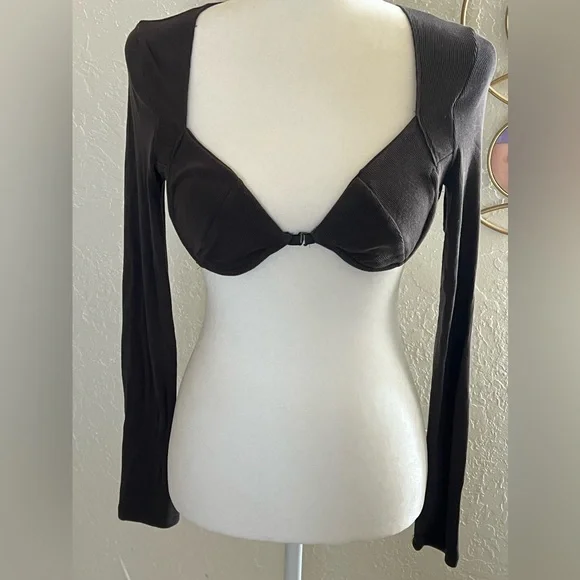 FASHION NOVA CROPPED LONG SLEEVE TOP - Picture 1 of 7